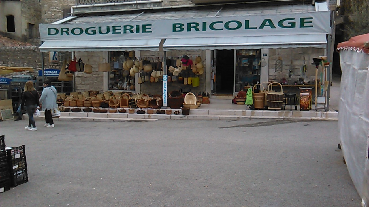 Dossier Vente Bazar - Articles de plage Occitanie